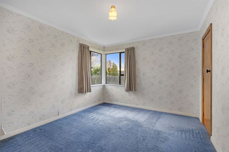 Photo of property in 6 Hillary Crescent, Upper Riccarton, Christchurch, 8041
