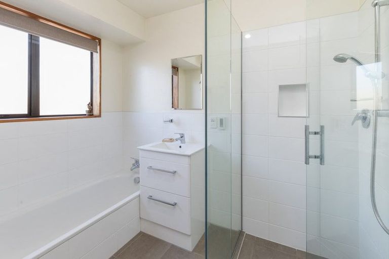 Photo of property in 8 Orlando Crescent, Waimairi Beach, Christchurch, 8083