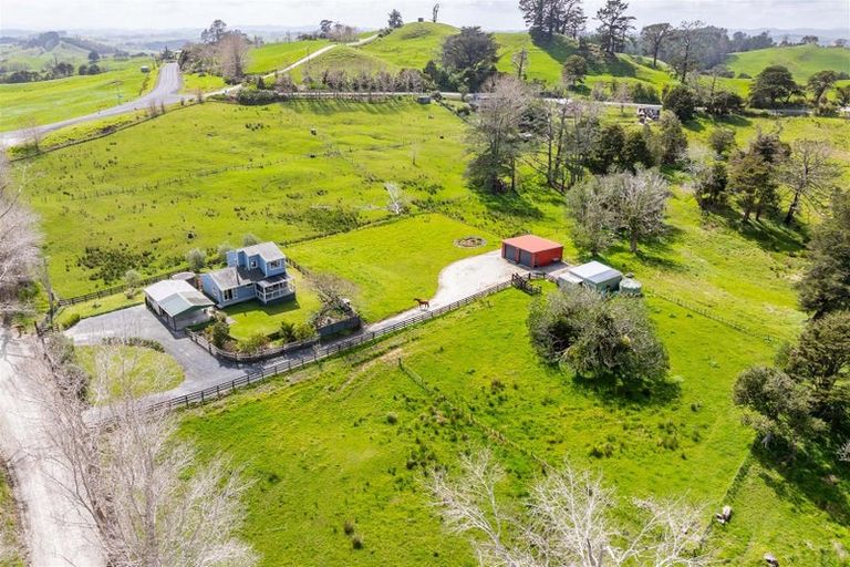 Photo of property in 15 Witheford Road, Wharehine, Wellsford, 0973