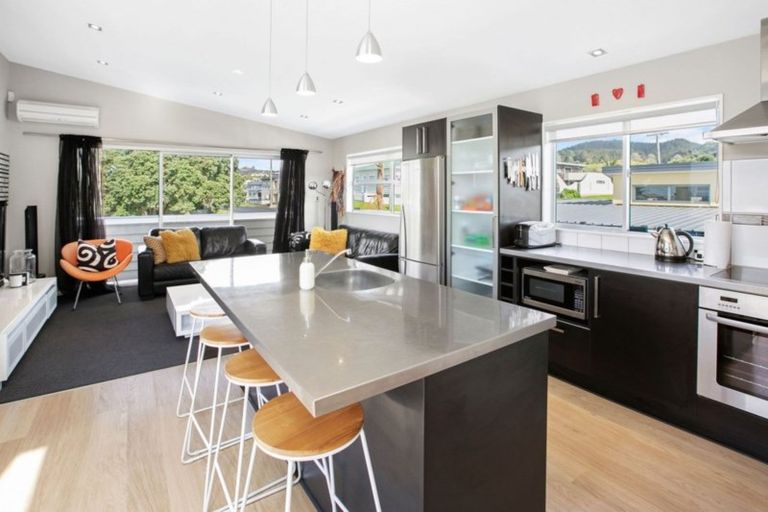 Photo of property in 12 Ocean View Road, Waihi Beach, 3611