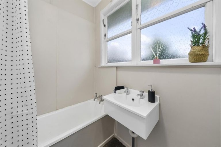 Photo of property in 10b Bull Avenue, Wainuiomata, Lower Hutt, 5014