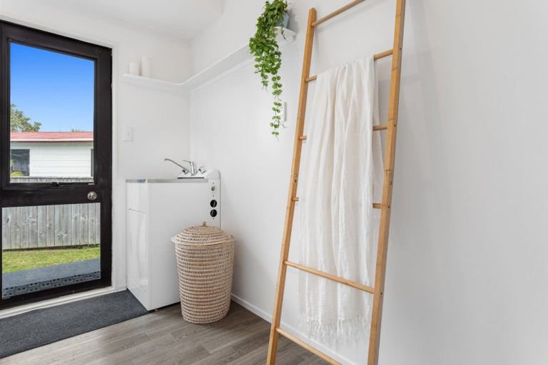 Photo of property in 74 College Road, Edgecumbe, 3120