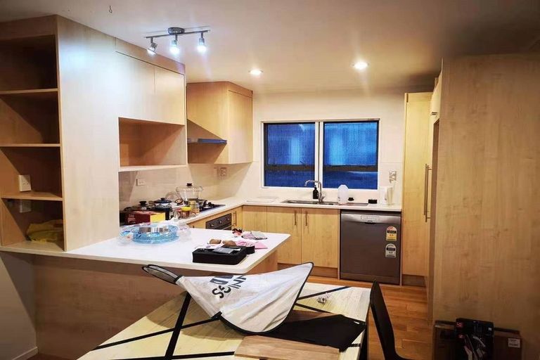 Photo of property in 30 Mander Place, Bucklands Beach, Auckland, 2012