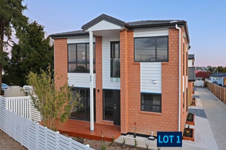 Photo of property in 538b Swanson Road, Ranui, Auckland, 0612