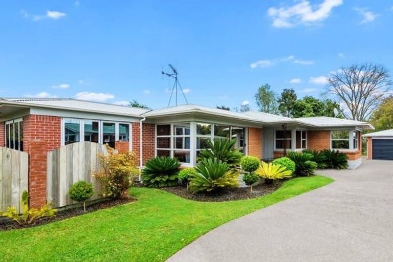 Photo of property in 9 Lynwood Place, Chedworth, Hamilton, 3210