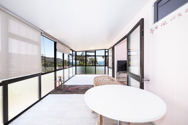 Photo of property in 20 Stratford Drive, Cable Bay, 0420