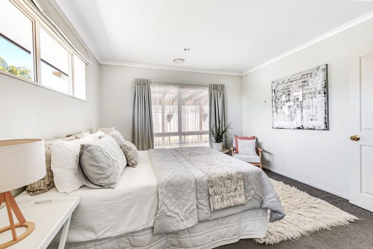 Photo of property in 2 Rochester Place, Nawton, Hamilton, 3200