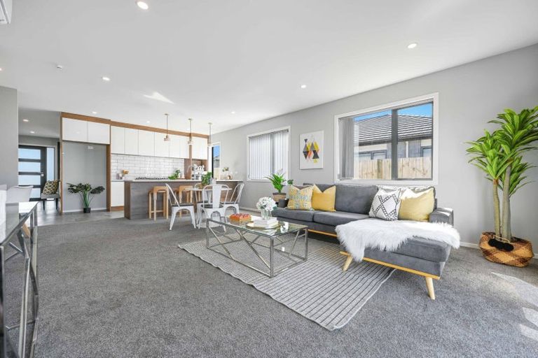 Photo of property in 2/28 Tokerau Drive, Rototuna North, Hamilton, 3210