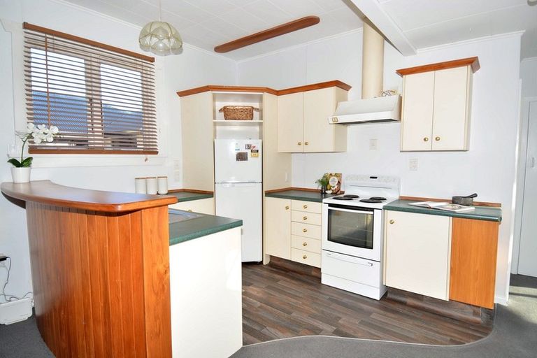 Photo of property in 72 Antrim Street, Windsor, Invercargill, 9810