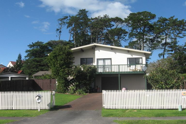Photo of property in 34 De Quincey Terrace, Highland Park, Auckland, 2010