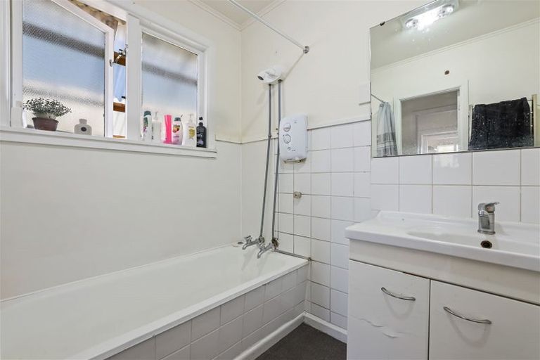 Photo of property in 24 Wimborne Crescent, Aranui, Christchurch, 8061