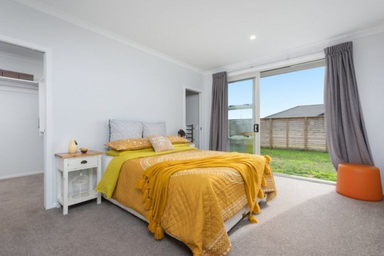 Photo of property in 17 Applin Lane, Pyes Pa, Tauranga, 3112