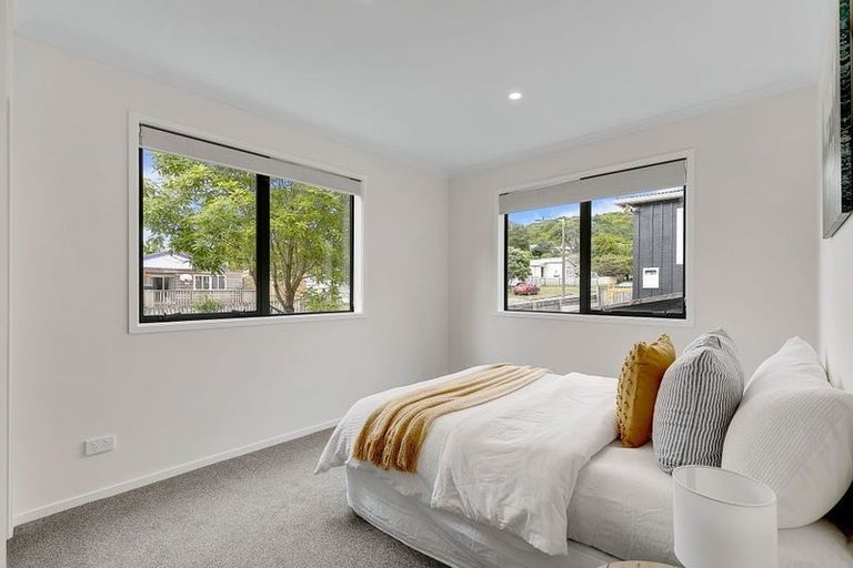 Photo of property in 104 Rangituhi Crescent, Takapuwahia, Porirua, 5022