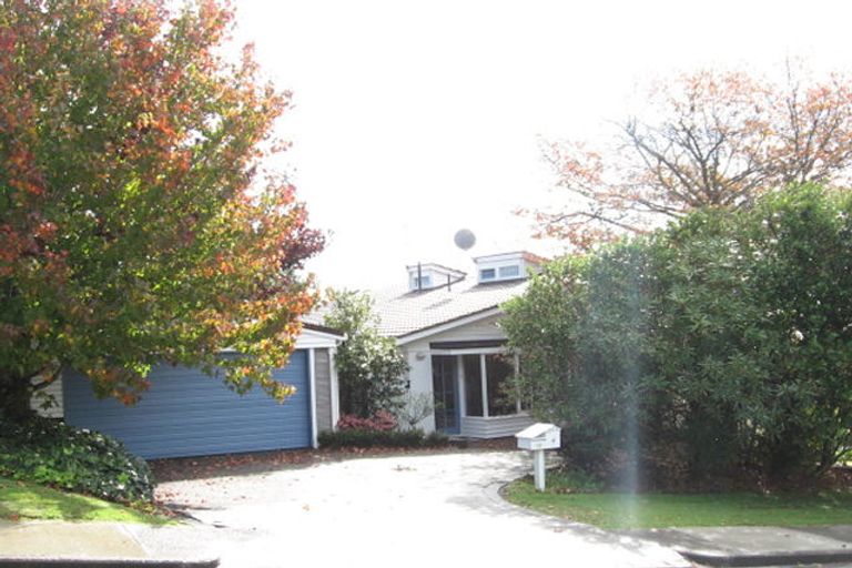 Photo of property in 4 Mcmillan Place, Mellons Bay, Auckland, 2014