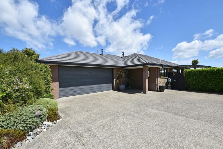 Photo of property in 18 Majestic Chance, Seaward Bush, Invercargill, 9812