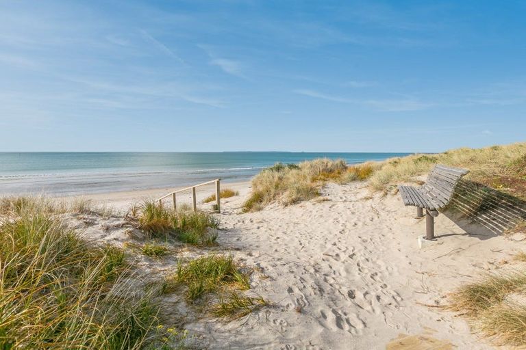 Photo of property in 101 Palm Beach Boulevard, Papamoa Beach, Papamoa, 3118