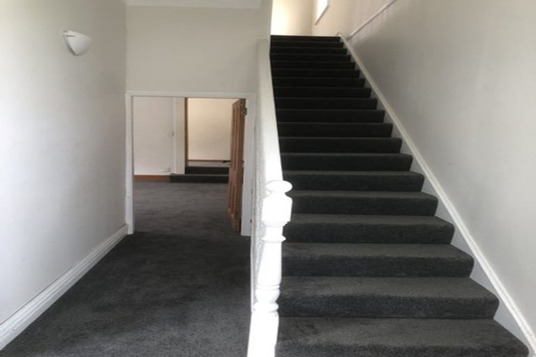 Photo of property in 38 Macdonald Crescent, Te Aro, Wellington, 6011