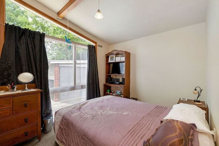 Photo of property in 2/28a Clyde Road, Upper Riccarton, Christchurch, 8041