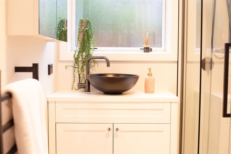 Photo of property in 37 Somerfield Street, Somerfield, Christchurch, 8024