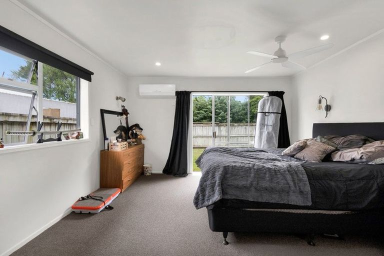 Photo of property in 4 Douglas Street, Hawera, 4610