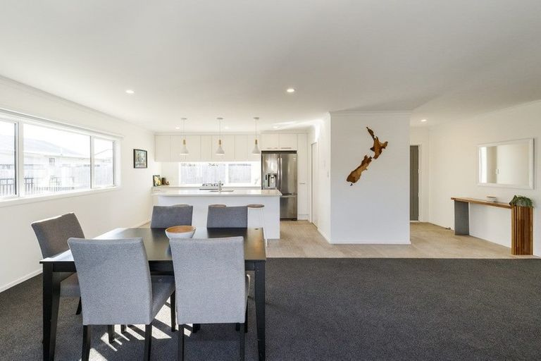 Photo of property in 98 Ferguson Street, West End, Palmerston North, 4412