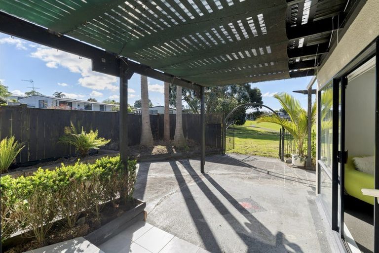 Photo of property in 1/16 Dalmahoy Place, Wattle Downs, Auckland, 2103