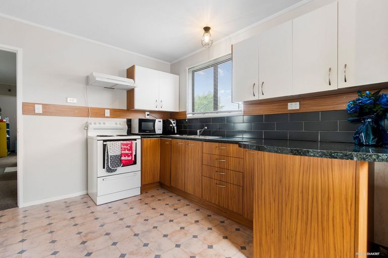 Photo of property in 13 Poutini Place, Manurewa, Auckland, 2102