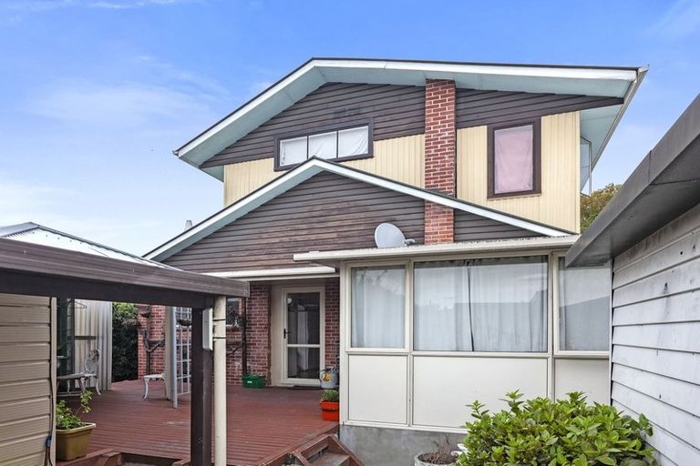 Photo of property in 76 Sawyers Arms Road, Northcote, Christchurch, 8052