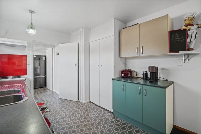 Photo of property in 41 Kathleen Crescent, Hornby, Christchurch, 8042