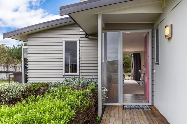 Photo of property in 211 Parekaawa Drive, Motuoapa, Turangi, 3382