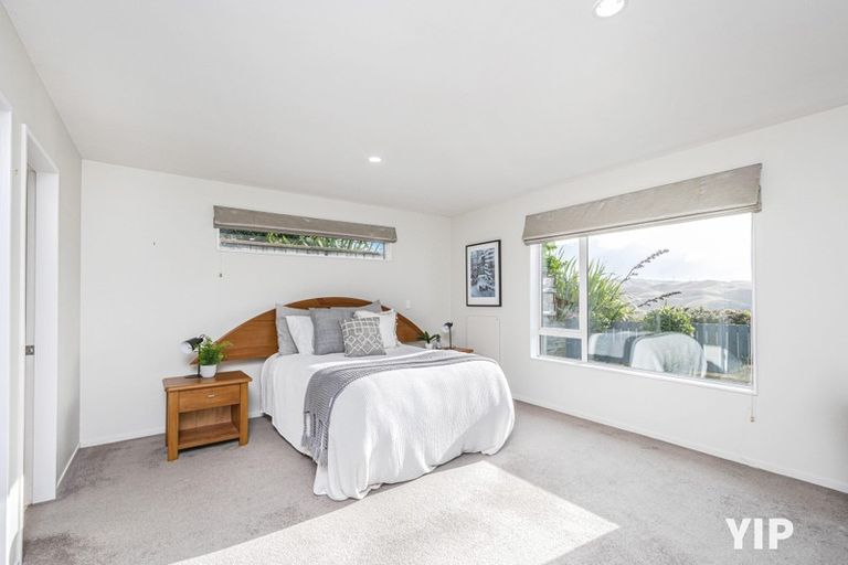 Photo of property in 239 Mark Avenue, Grenada Village, Wellington, 6037