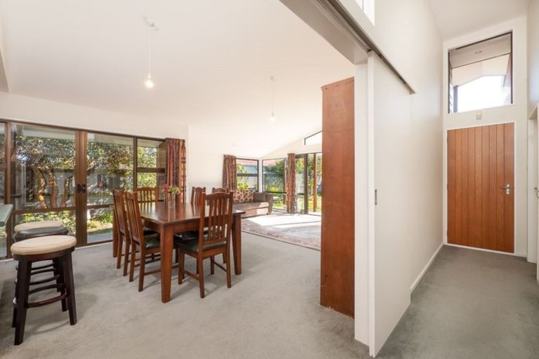 Photo of property in 32a Farquhars Road, Redwood, Christchurch, 8051