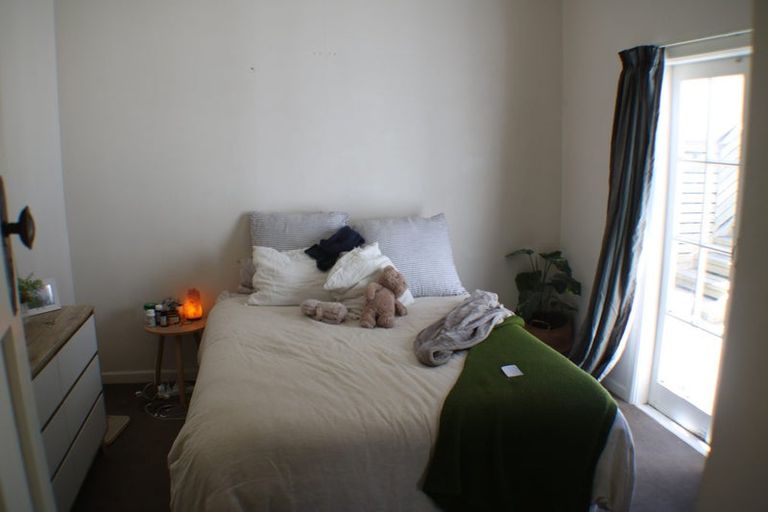 Photo of property in 73 Majoribanks Street, Mount Victoria, Wellington, 6011