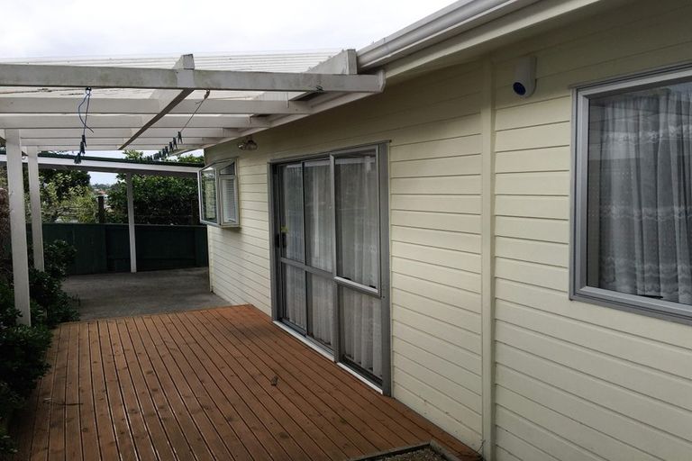 Photo of property in 162 Seabrook Avenue, New Lynn, Auckland, 0600