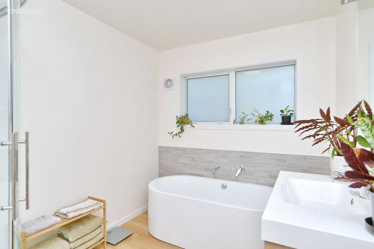 Photo of property in 17 Blake Street, New Brighton, Christchurch, 8061