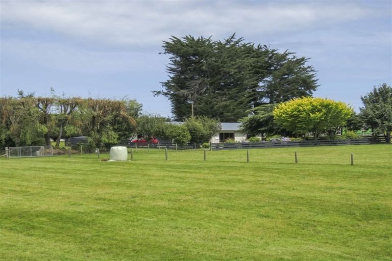 Photo of property in 73 Flora Road East, Makarewa, Invercargill, 9876