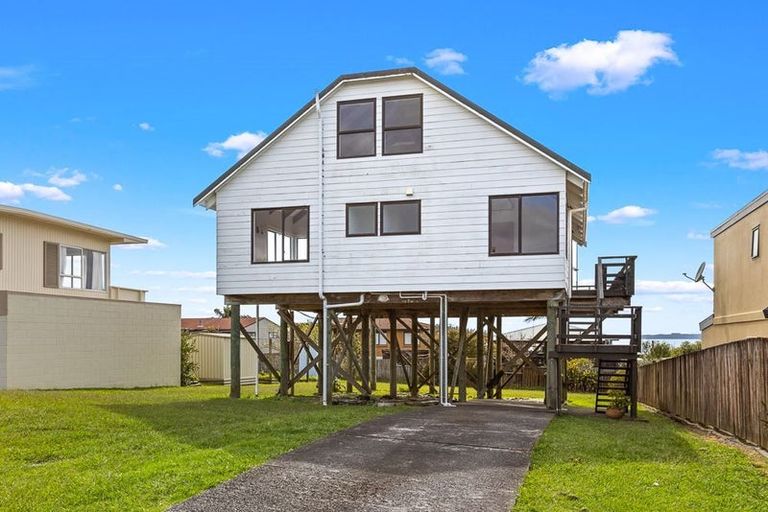 Photo of property in 6 Kotuku Place, Snells Beach, 0920