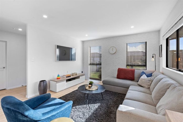 Photo of property in 52 Stationmasters Way, Prebbleton, 7604