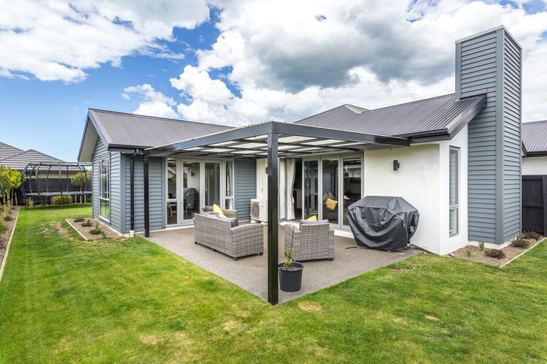 Photo of property in 14 Bayliss Drive, Kaiapoi, 7630