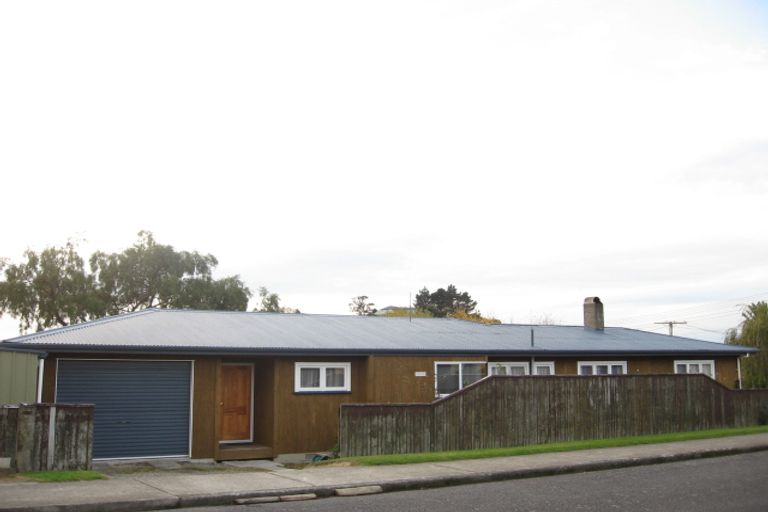 Photo of property in 66 Ruapehu Street, Paraparaumu, 5032