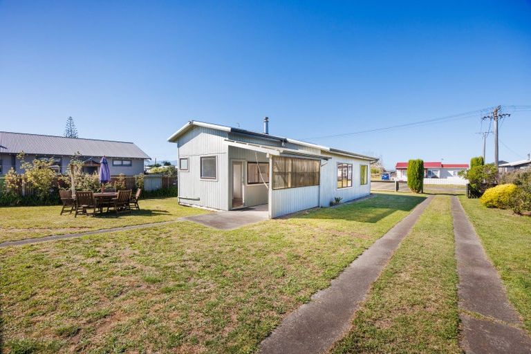Photo of property in 23 Norton Street, Foxton Beach, Foxton, 4815