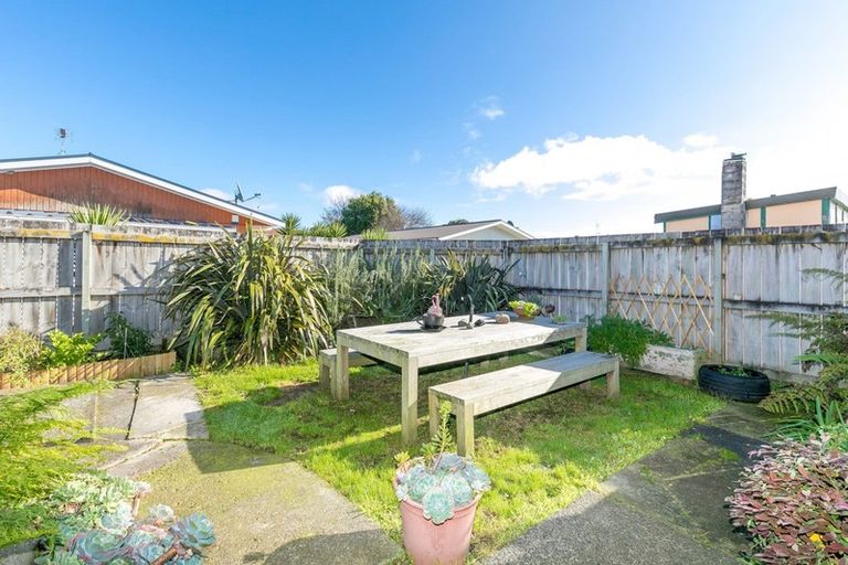 Photo of property in 15 Rawene Street, Nawton, Hamilton, 3200