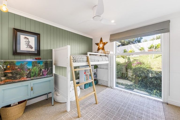 Photo of property in 7 Odlin Lane, Red Beach, 0932