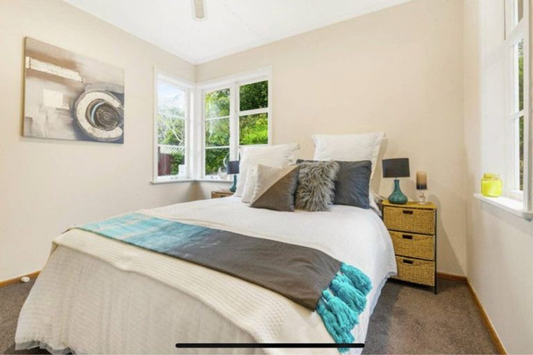 Photo of property in 17 Phillip Avenue, Glen Eden, Auckland, 0602