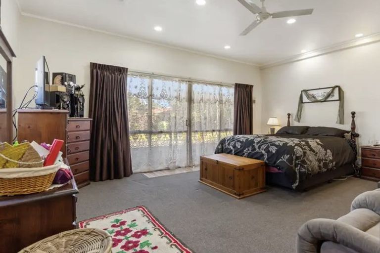 Photo of property in 38 Yearsley Place, Manurewa, Auckland, 2102