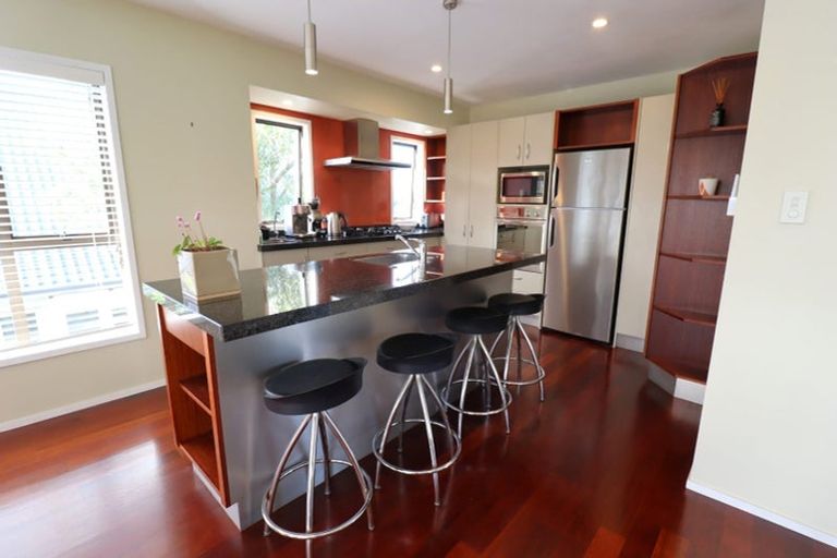 Photo of property in 55 Dignan Street, Point Chevalier, Auckland, 1022