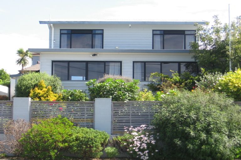 Photo of property in 68a Gulf View Road, Murrays Bay, Auckland, 0630