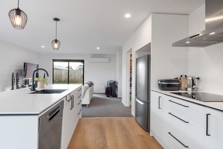 Photo of property in 14 Ned Place, Halswell, Christchurch, 8025