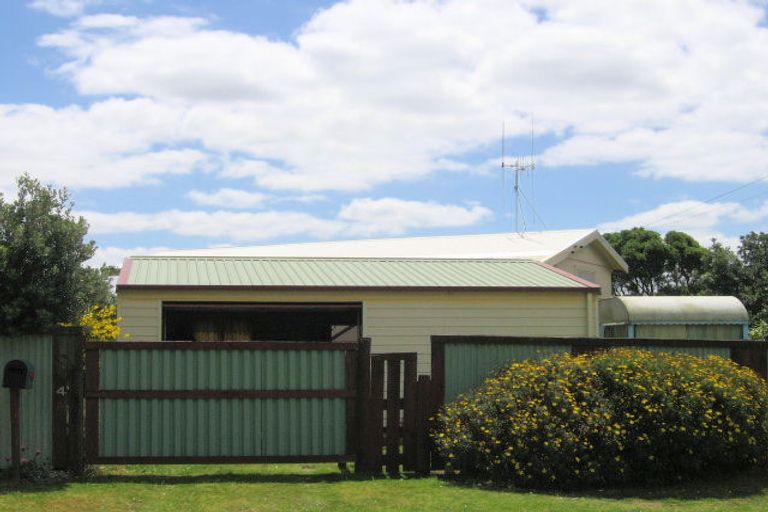 Photo of property in 4 Ayr Street, Waihi Beach, 3611