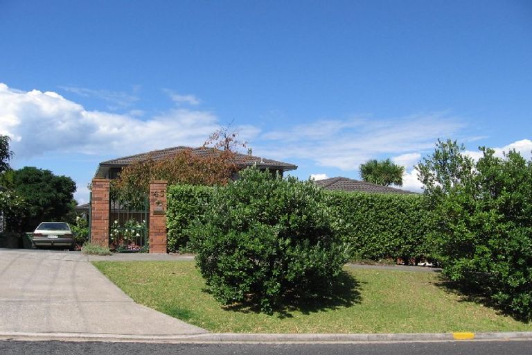 Photo of property in 45 Auld Street, Torbay, Auckland, 0630